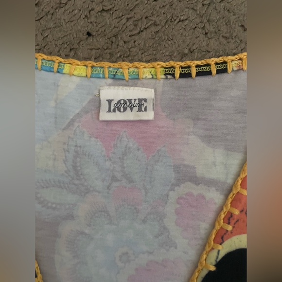 Love Amour Vintage Colorful Paisley Print V-Neck Tank Top - Picture 10 of 11